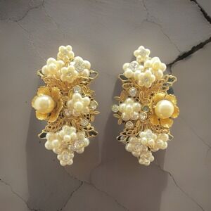 MIRIAM HASKELL Style Faux Pearl Golden Leaves Flowers Vtg Clip Earrings Unsigned